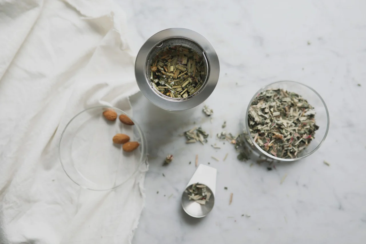 LEAVES TO TEA Cup with Strainer 260ml - Image 6